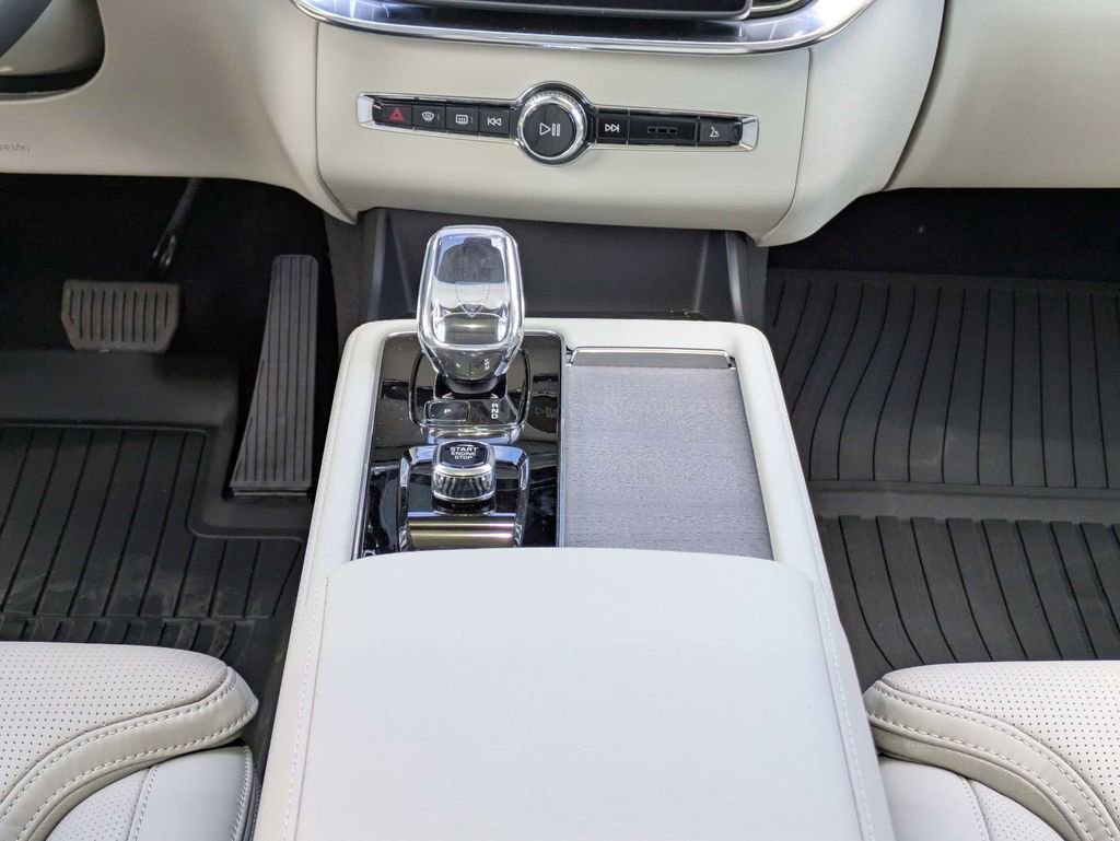 New 2026 Volvo XC90 T8 Ultra w/ Protection Package Premier AWD/4WD image 27