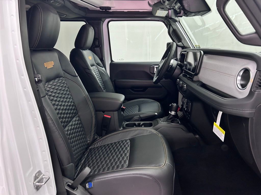 New 2025 Jeep Wrangler Sahara w/ Safety Group image 22