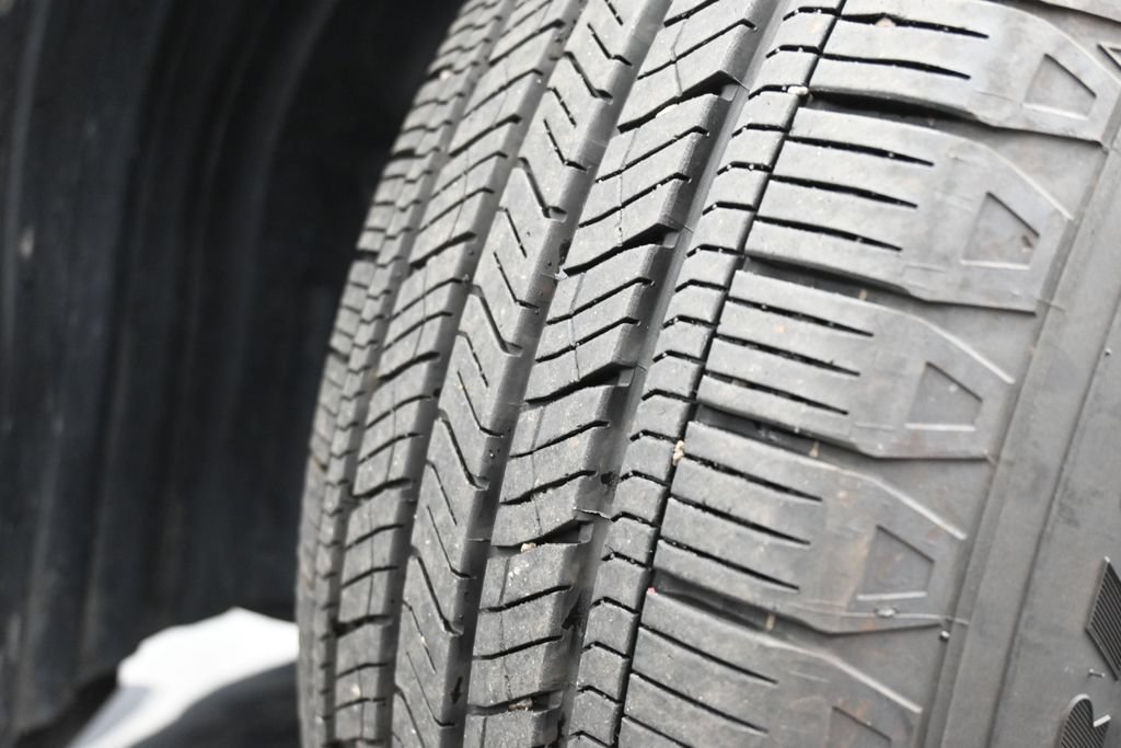 Used 2025 Honda Pilot EX-L image 17