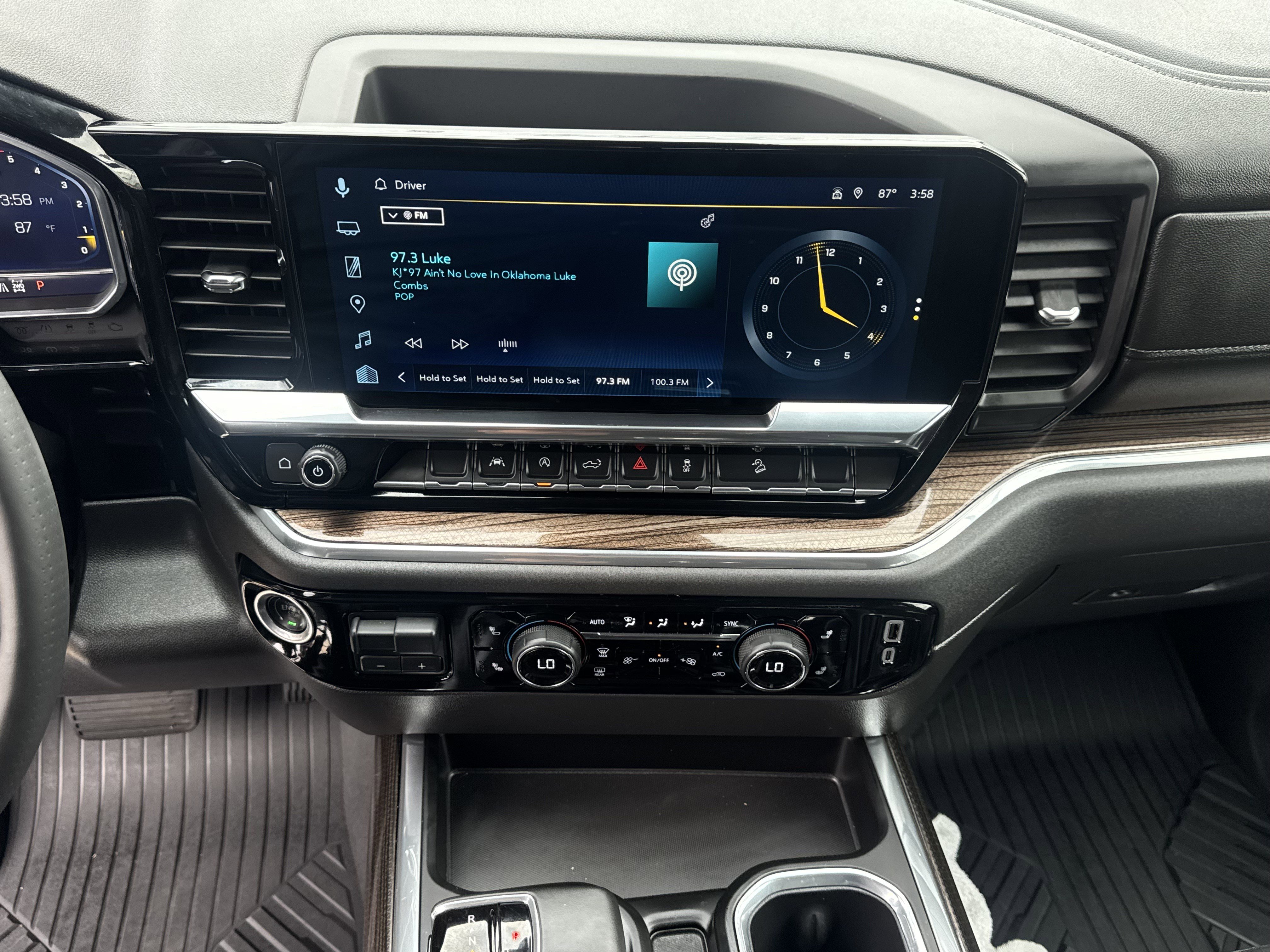 Used 2025 Chevrolet Silverado 1500 LT Trail Boss w/ Convenience Package II image 19