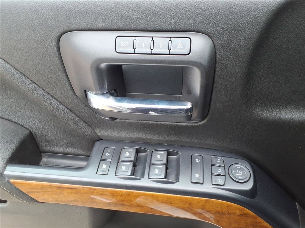 Used 2018 Chevrolet Silverado 1500 High Country image 30