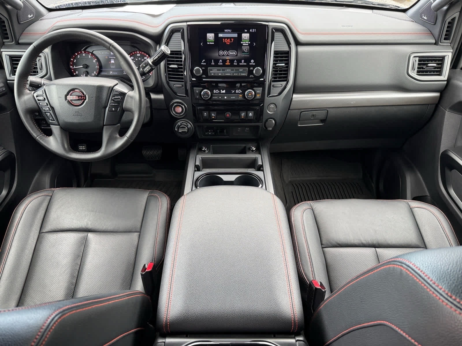 Used 2024 Nissan Titan PRO-4X w/ Pro-4x Convenience Package AWD/4WD image 12