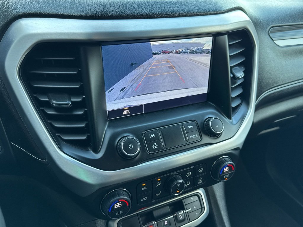Used 2023 GMC Acadia SLT image 12