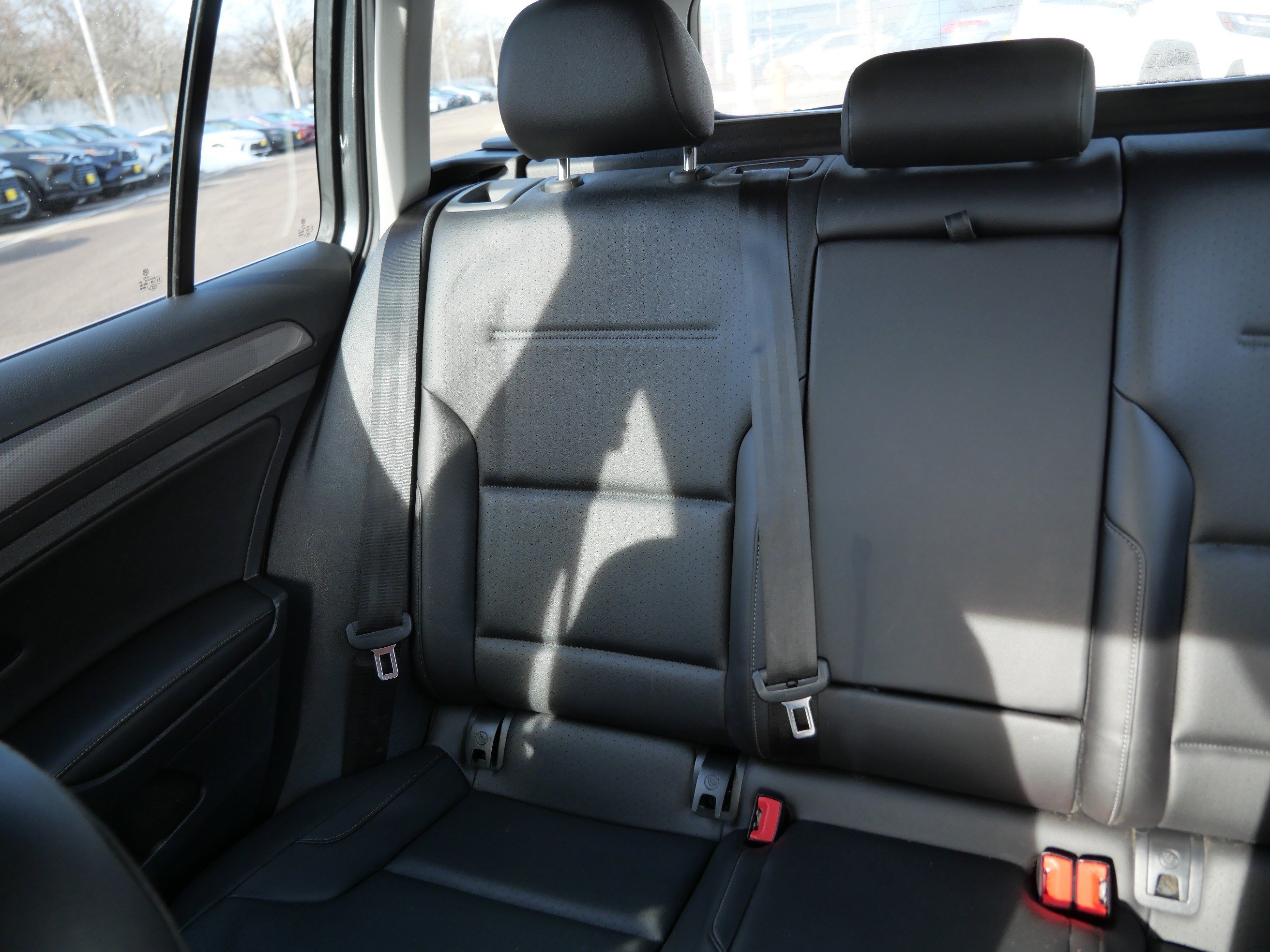 Used 2018 Volkswagen Golf Alltrack S image 12