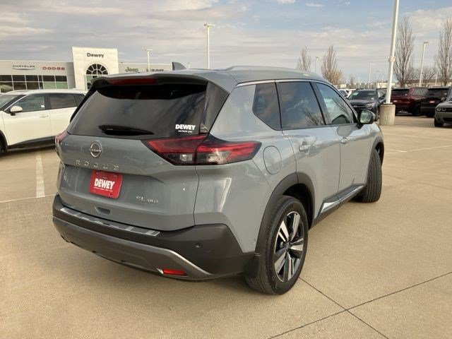 Used 2023 Nissan Rogue SL w/ SL Premium Package image 6