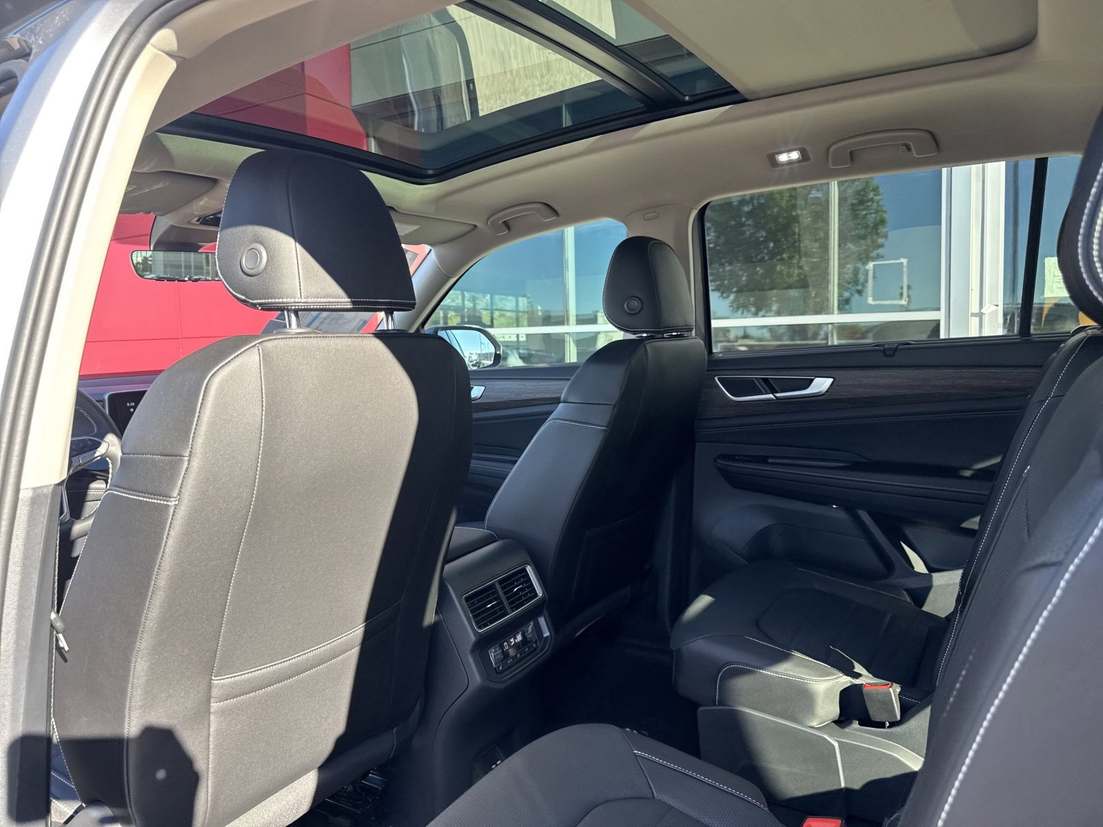 New 2026 Volkswagen Atlas SEL image 21