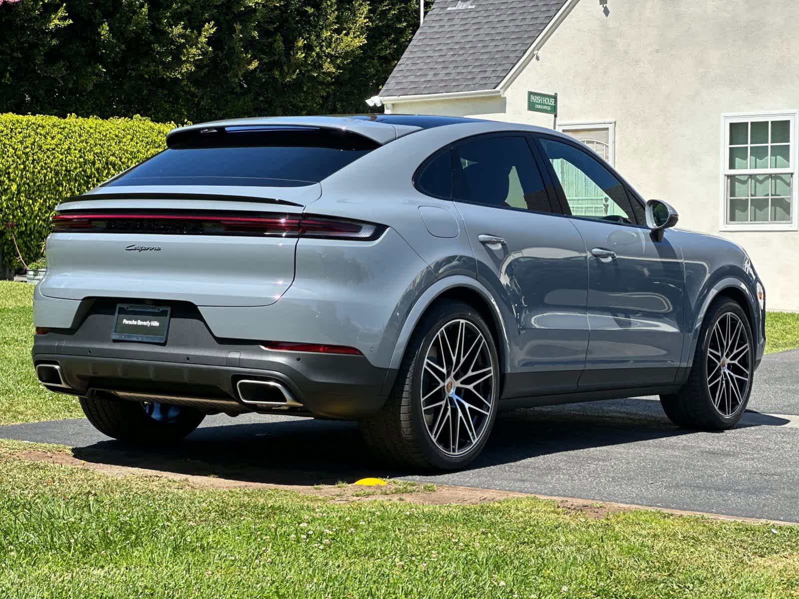 New 2026 Porsche Cayenne Coupe image 8