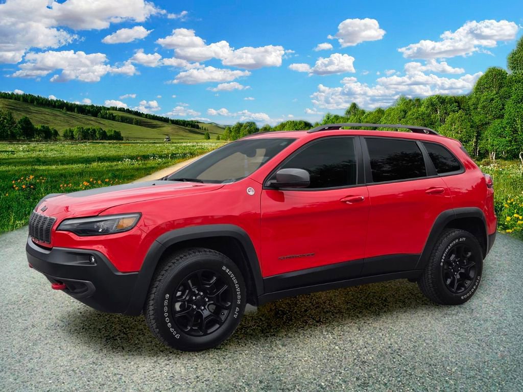 Used 2019 Jeep Cherokee Trailhawk w/ Trailer Tow Group AWD/4WD image 2