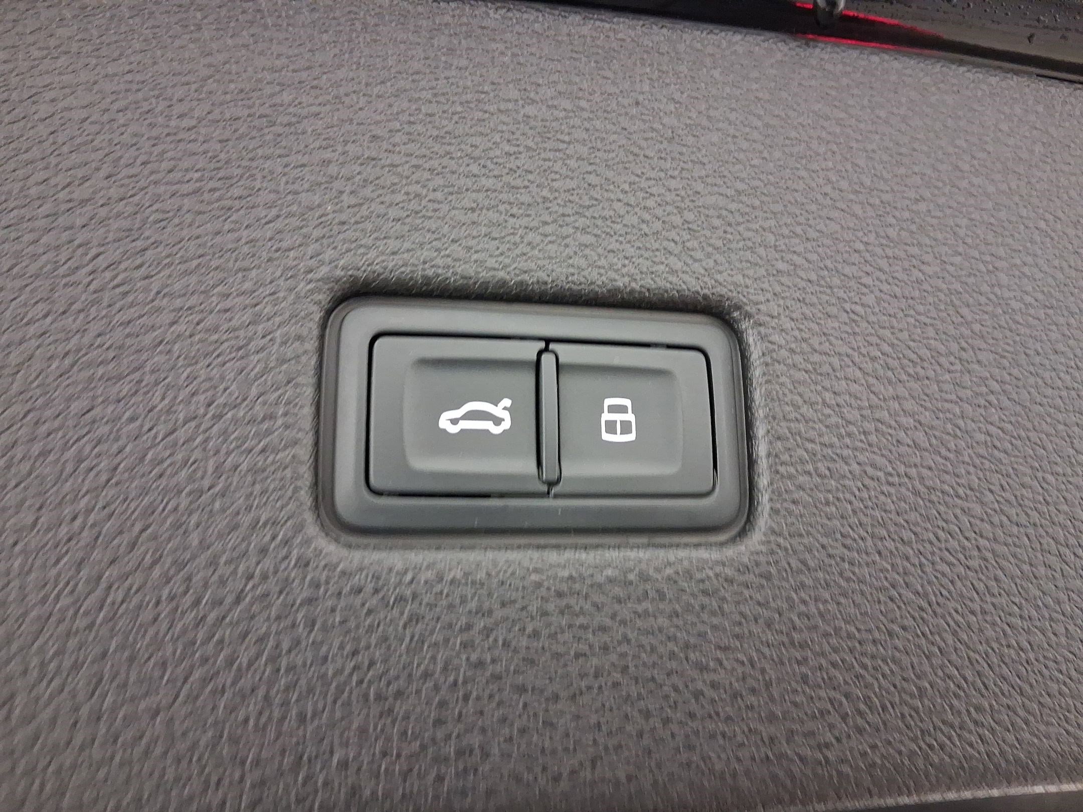 Used 2021 Audi SQ8 Prestige w/ Prestige Package image 29