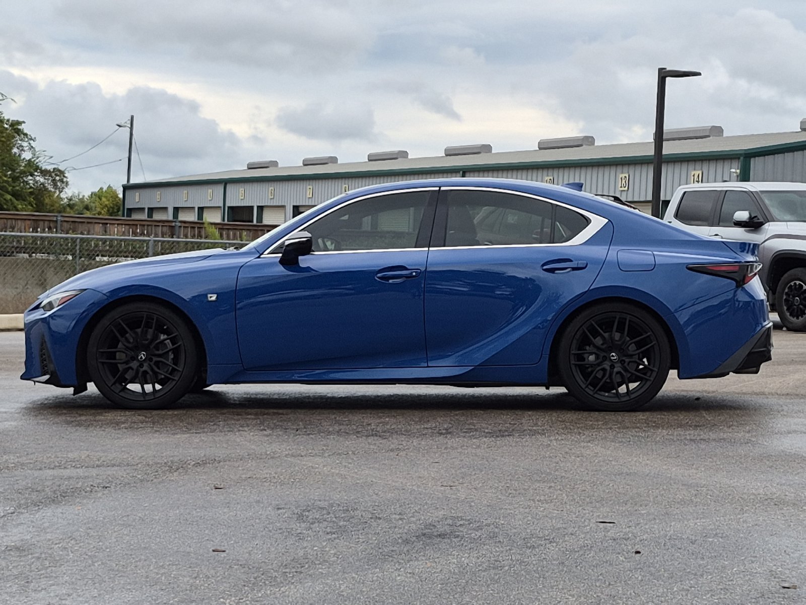 Used 2021 Lexus IS 350 F Sport RWD image 2