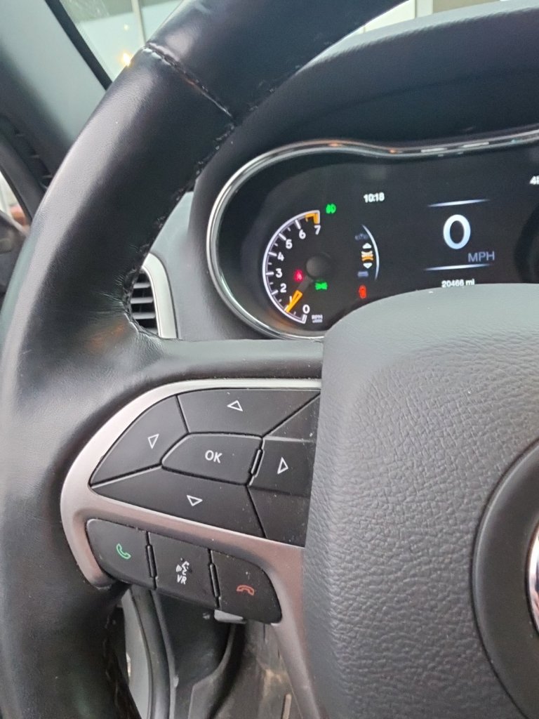 Used 2021 Jeep Grand Cherokee Laredo X AWD/4WD image 18