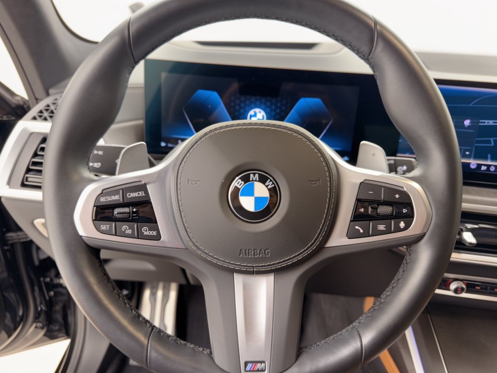 Certified 2024 BMW X7 xDrive40i w/ M Sport Package AWD/4WD image 10
