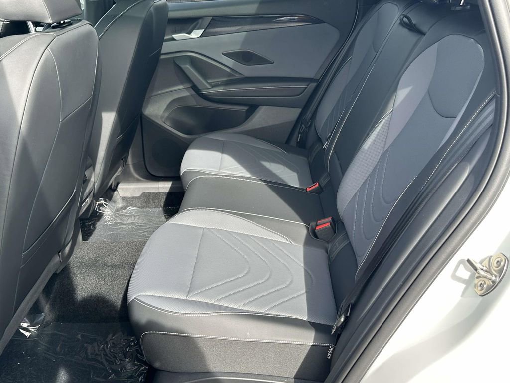 New 2026 Volkswagen Tiguan SE R-Line AWD/4WD image 9