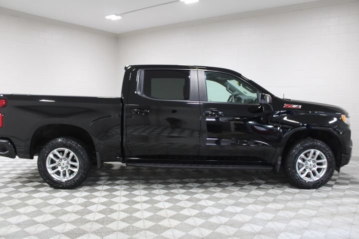 Used 2024 Chevrolet Silverado 1500 RST AWD/4WD image 12