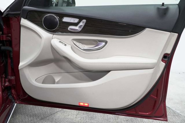 Used 2018 Mercedes-Benz C 300 C 300 image 32