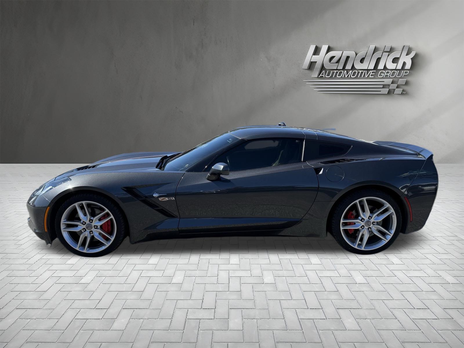 Used 2017 Chevrolet Corvette Stingray Coupe w/ Z51 1LT RWD image 8