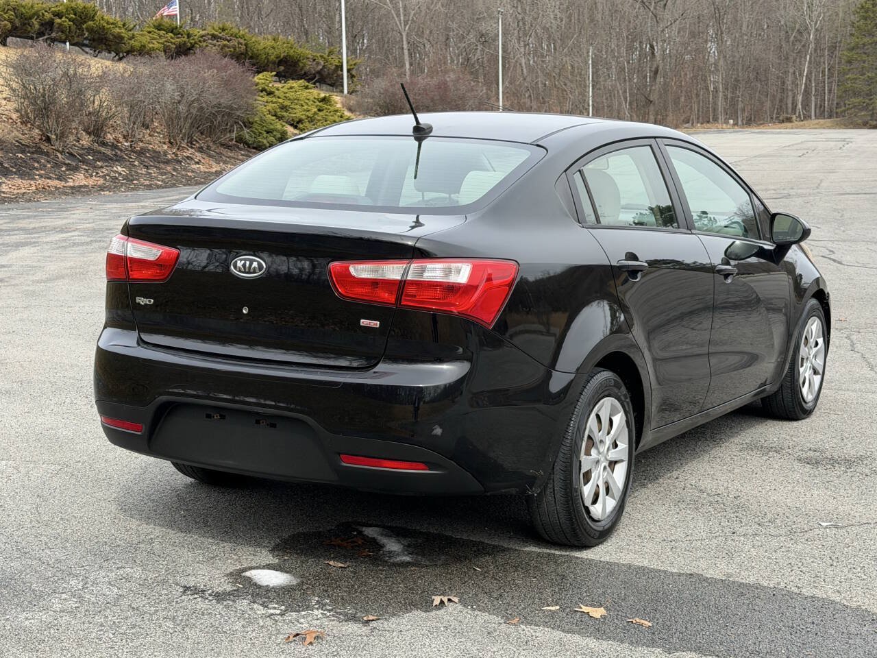 Used 2012 Kia Rio LX w/ PWR Pkg FWD image 2