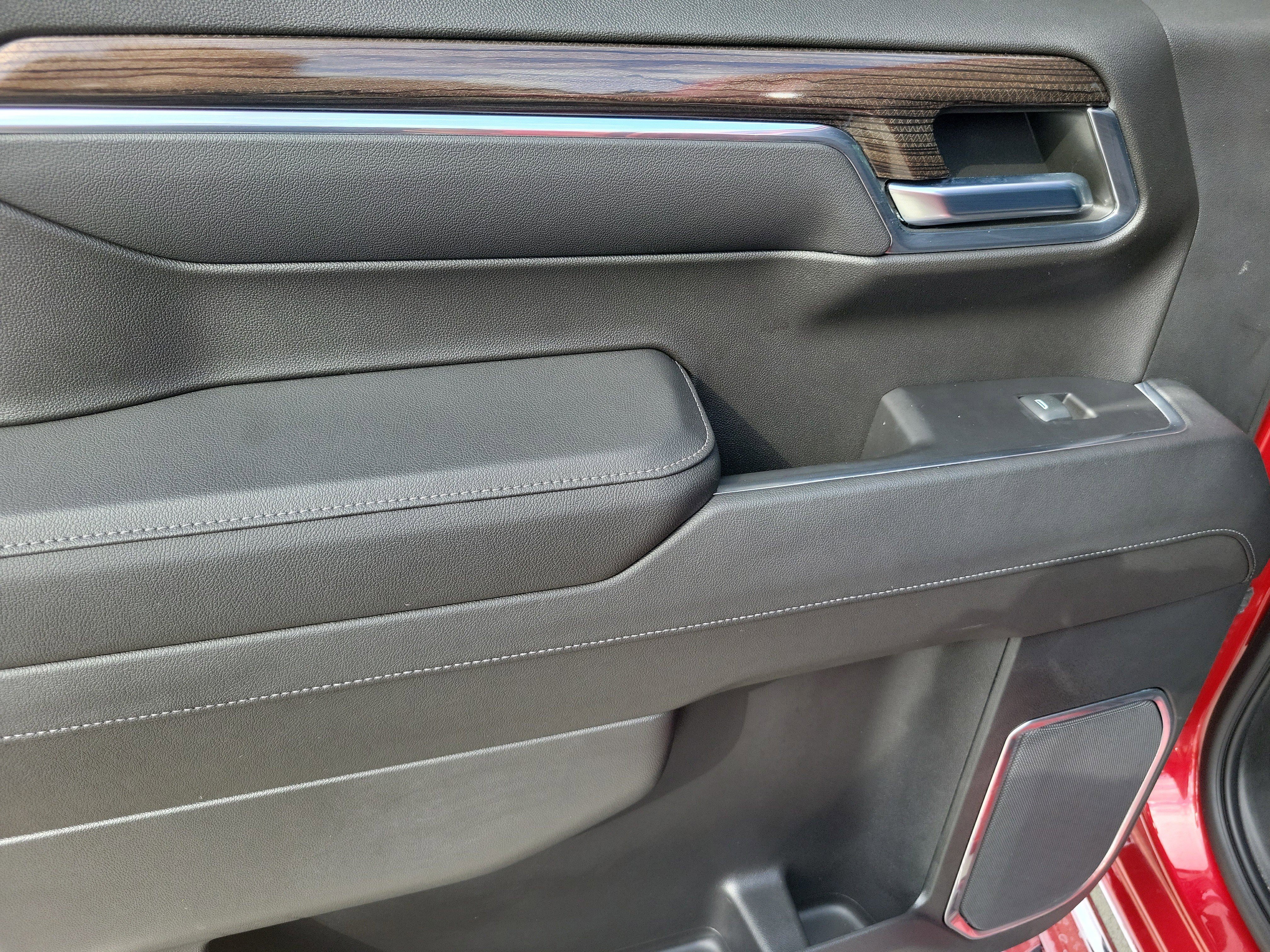 Used 2023 Chevrolet Silverado 1500 LT RWD image 11