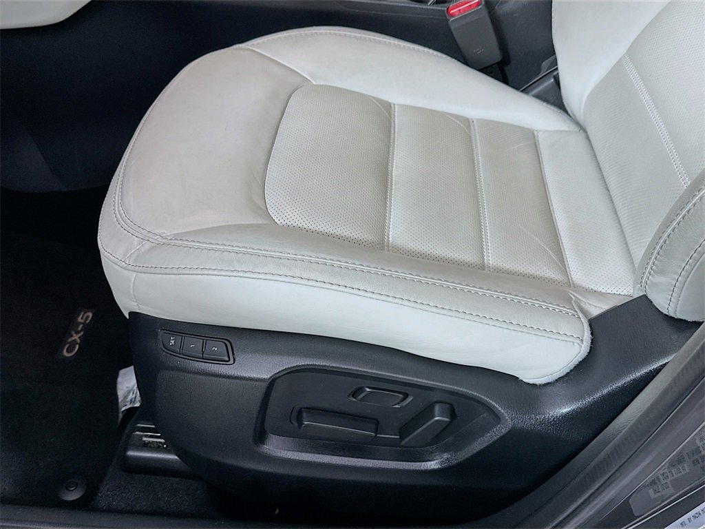 Used 2023 MAZDA CX-5 AWD 2.5 S w/ Premium Package image 9