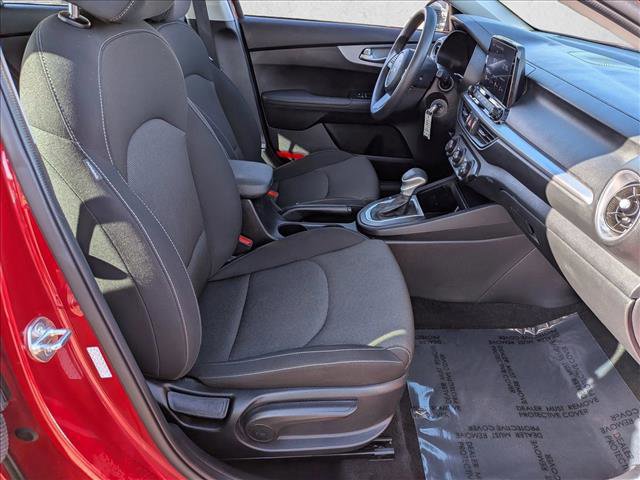 Used 2024 Kia Forte LXS image 18