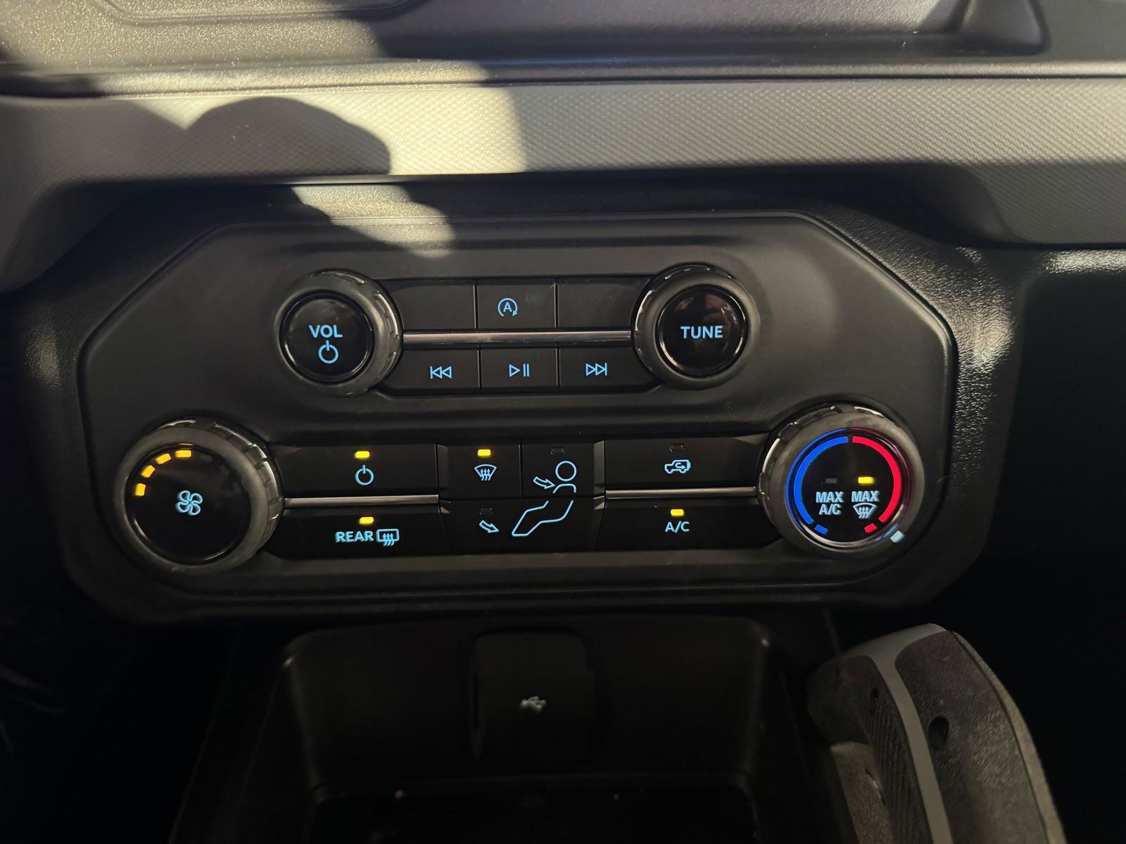 Used 2023 Ford Bronco Big Bend w/ Sasquatch Package image 14