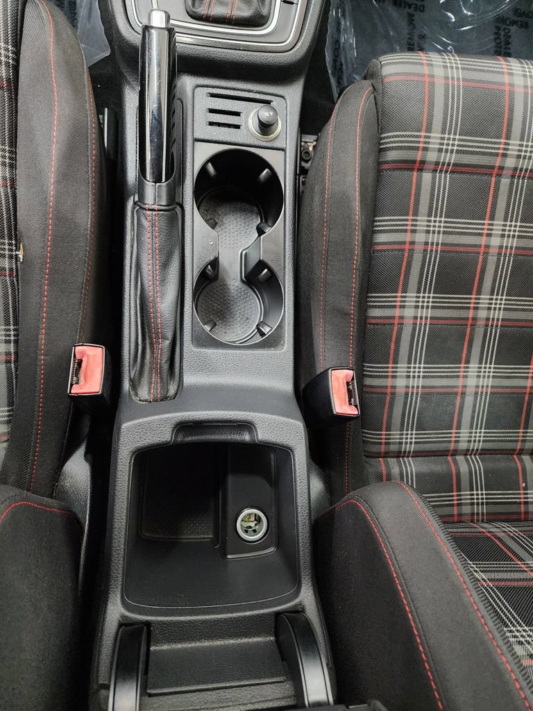 Used 2015 Volkswagen GTI S FWD image 19