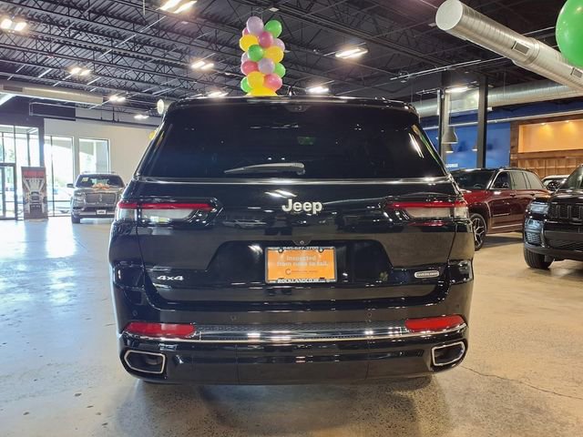 Used 2025 Jeep Grand Cherokee L Overland w/ Advanced Protech Group III AWD/4WD image 8