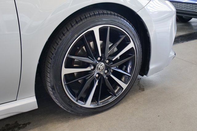 Used 2020 Toyota Camry XSE image 8