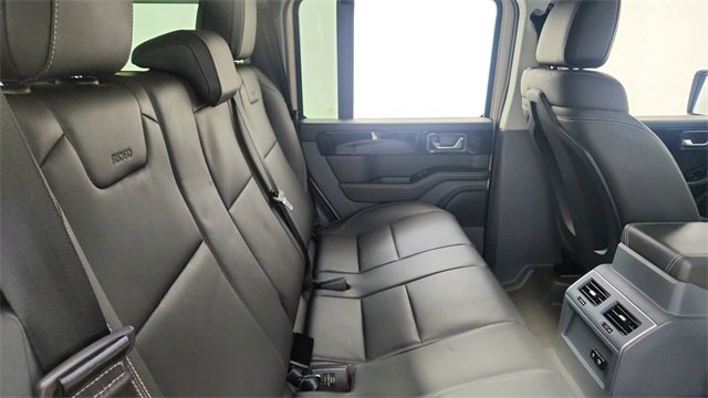 Used 2024 INEOS Grenadier Fieldmaster Edition image 27