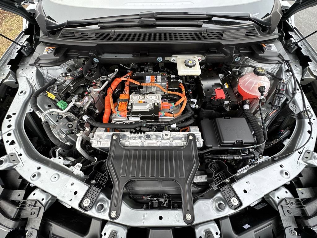 New 2026 Cadillac Optiq Luxury 2 image 26