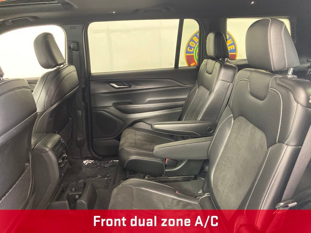 Used 2023 Jeep Grand Cherokee L Laredo AWD/4WD image 18