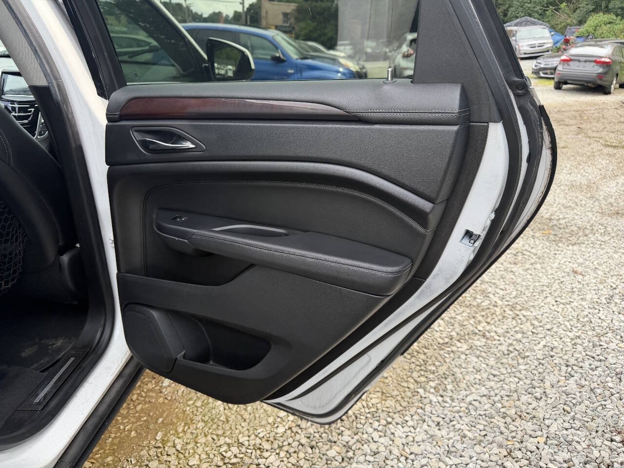Used 2015 Cadillac SRX Luxury FWD image 11