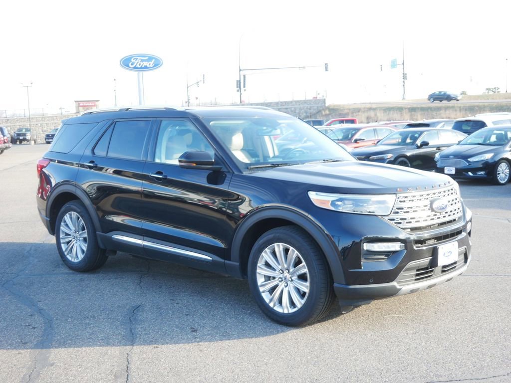 Used 2021 Ford Explorer Limited w/ Equipment Group 301A image 3