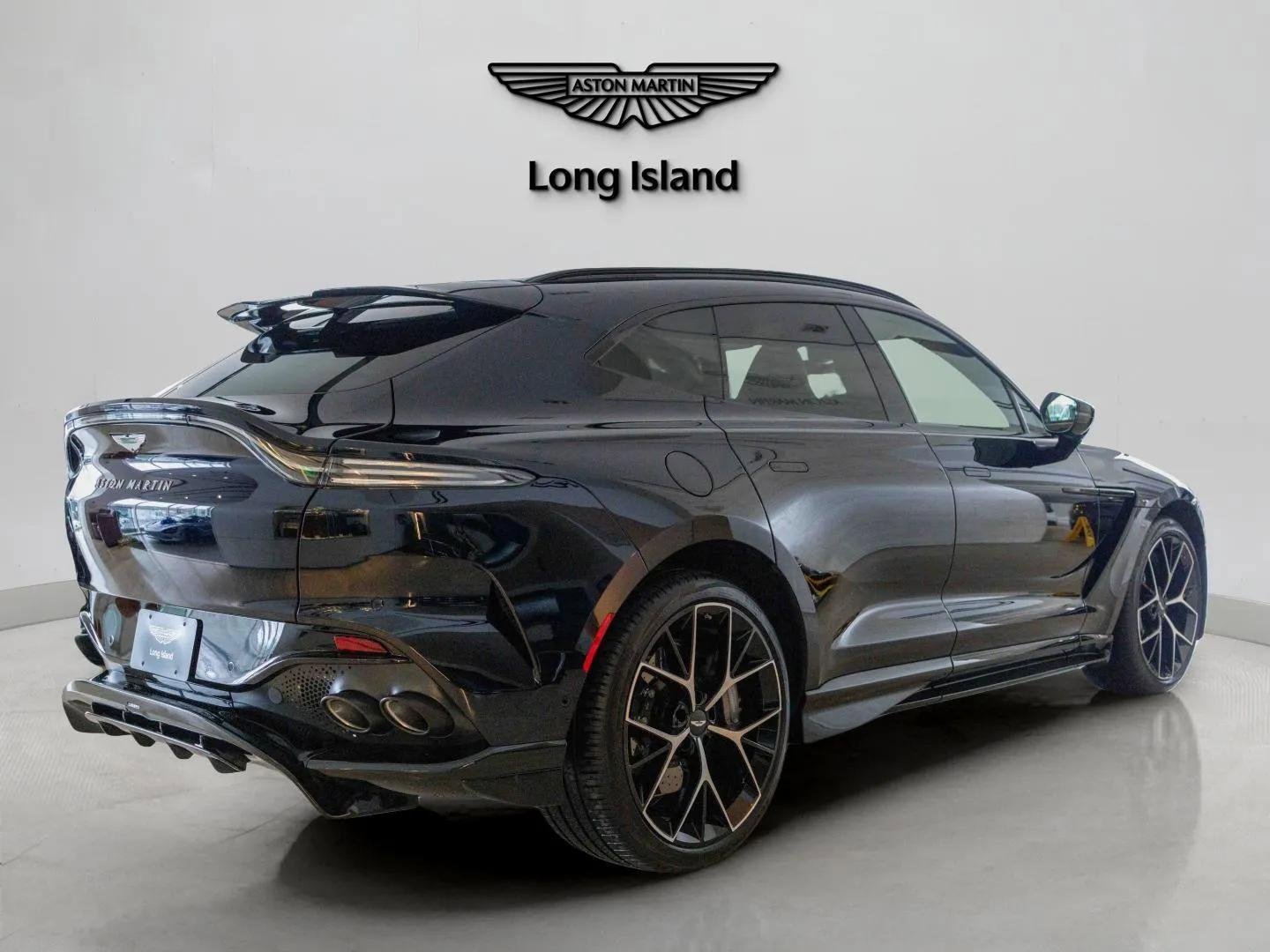 New 2025 Aston Martin DBX 707 image 4