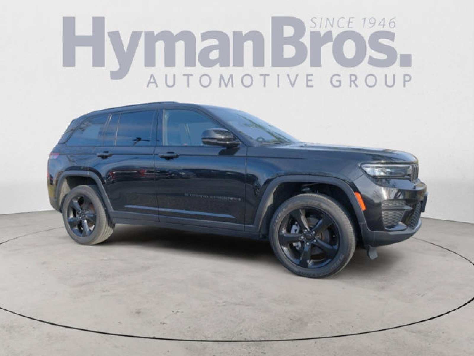 Used 2023 Jeep Grand Cherokee Altitude AWD/4WD image 1