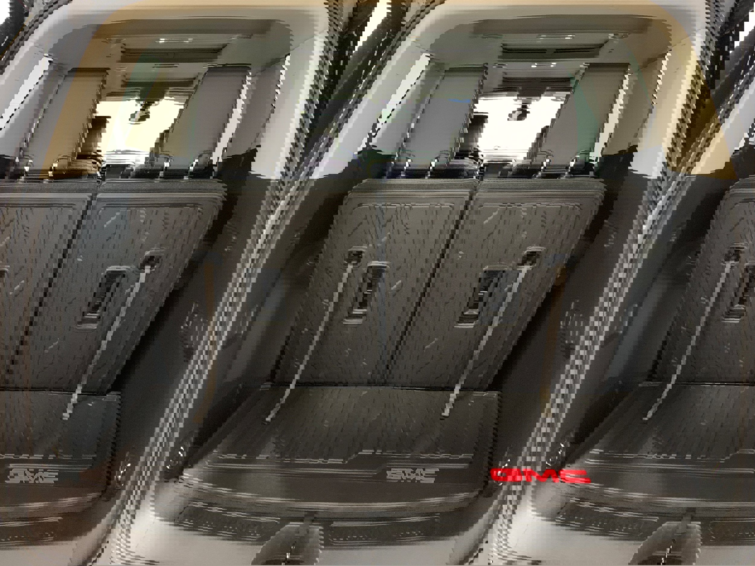 Used 2019 GMC Acadia Denali w/ Technology Package image 34