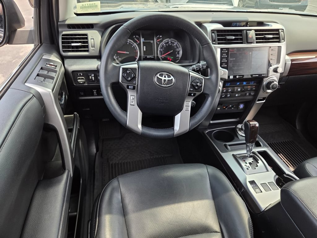 Used 2022 Toyota 4Runner Limited AWD/4WD image 10