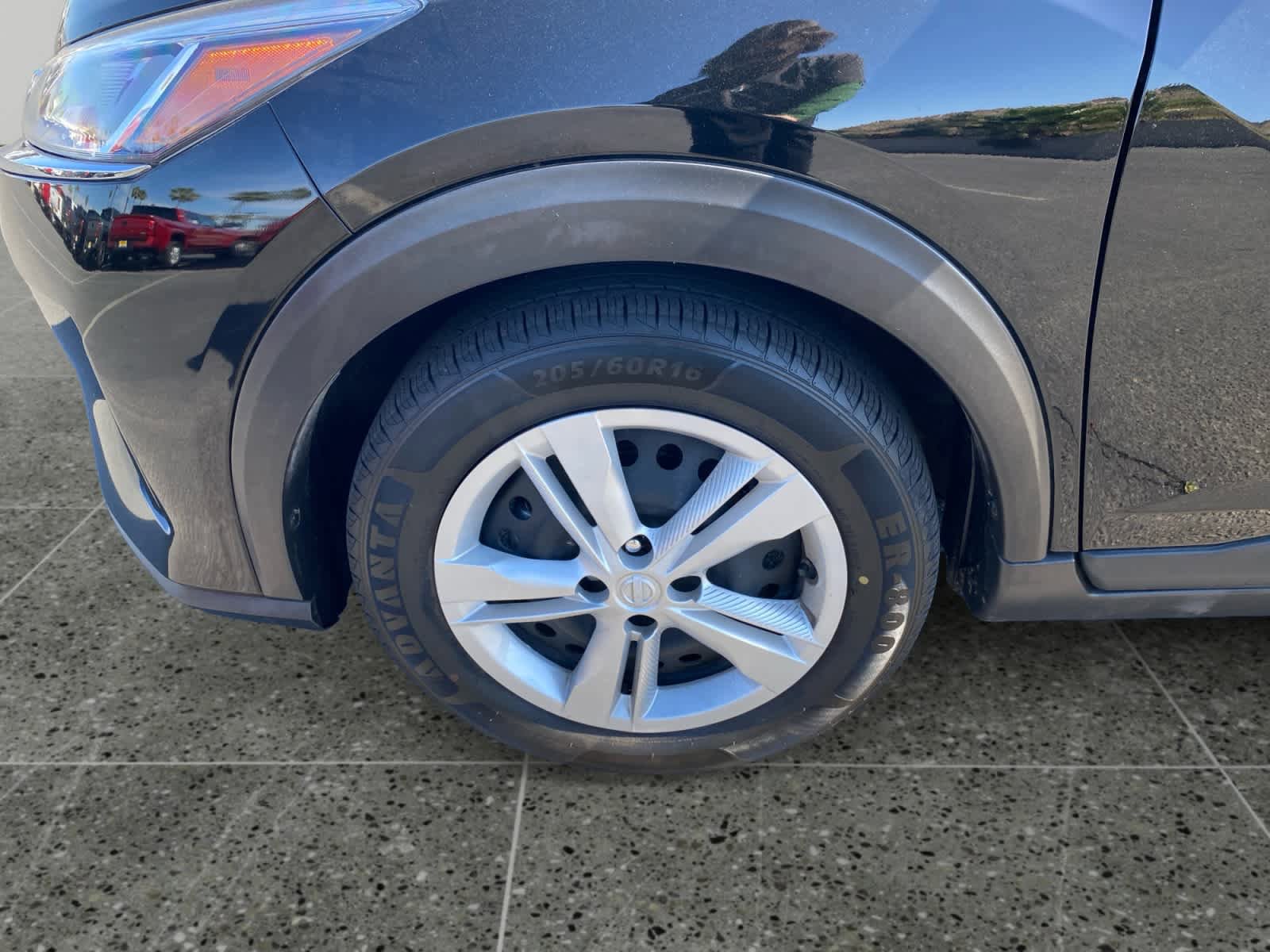 Used 2024 Nissan Kicks S image 14