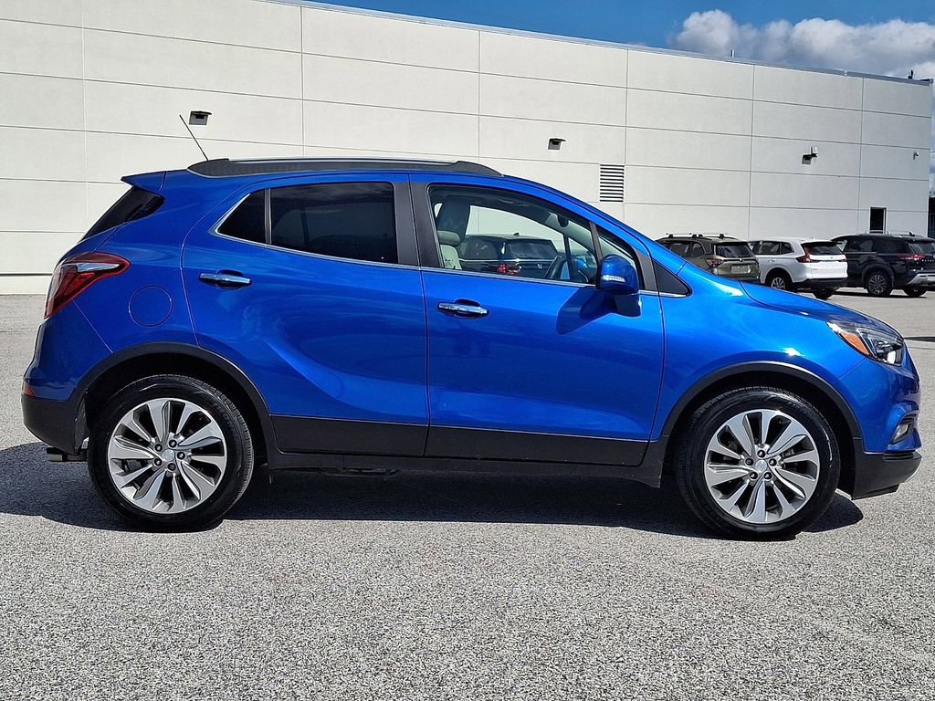 Used 2017 Buick Encore Premium image 10