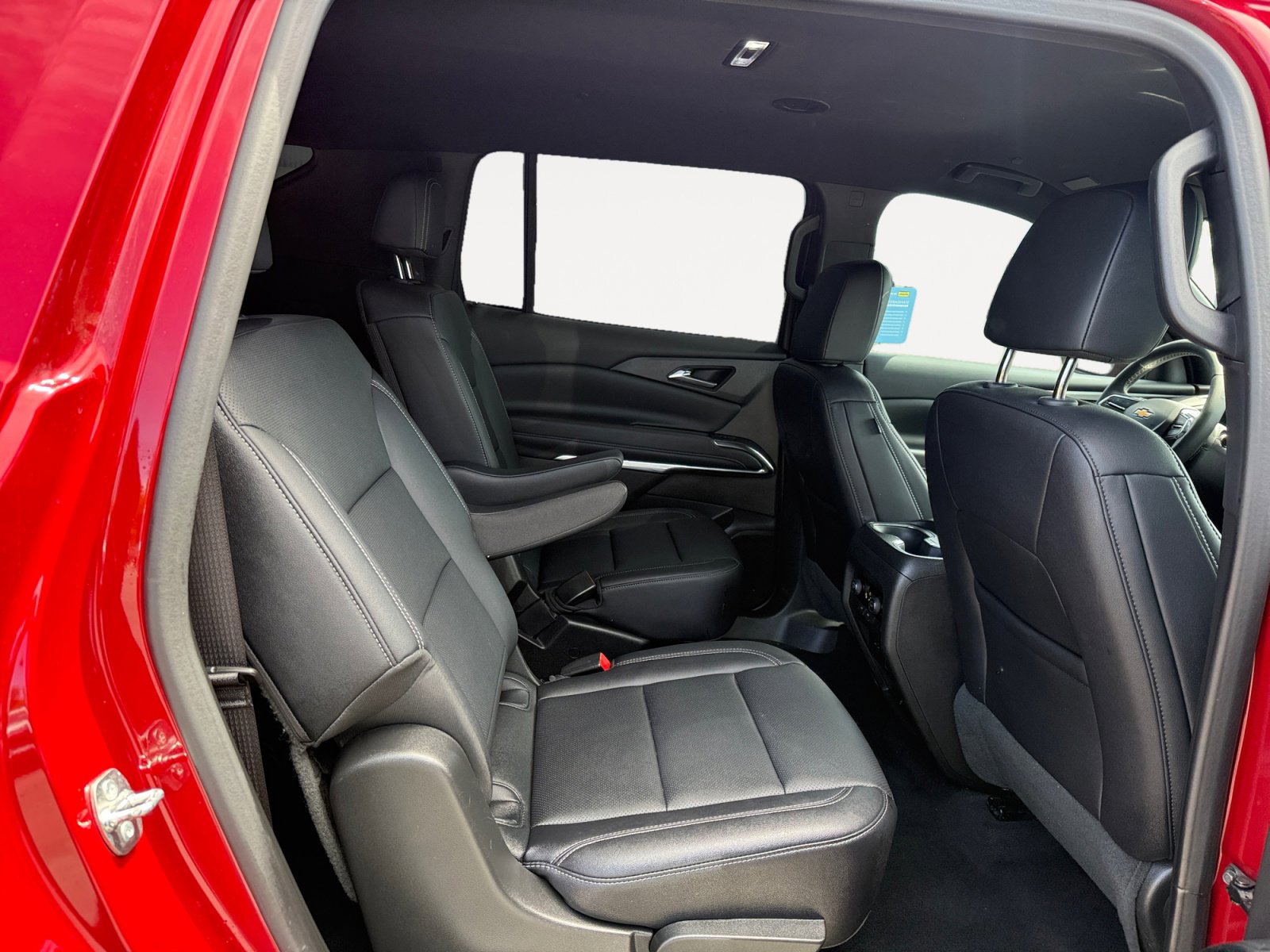 Used 2025 Chevrolet Traverse LT AWD/4WD image 18