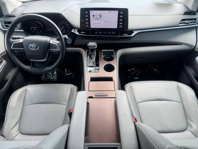 Used 2021 Toyota Sienna XLE FWD image 20
