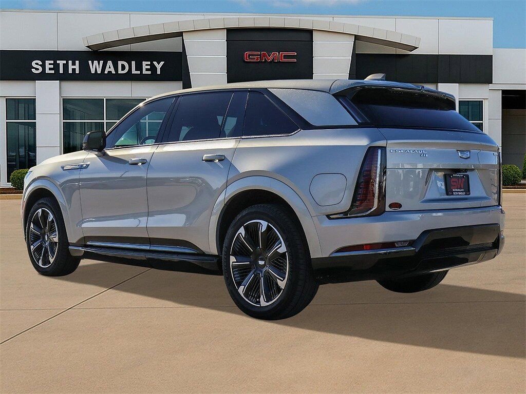 Used 2025 Cadillac Escalade IQ Sport 2 AWD/4WD image 5