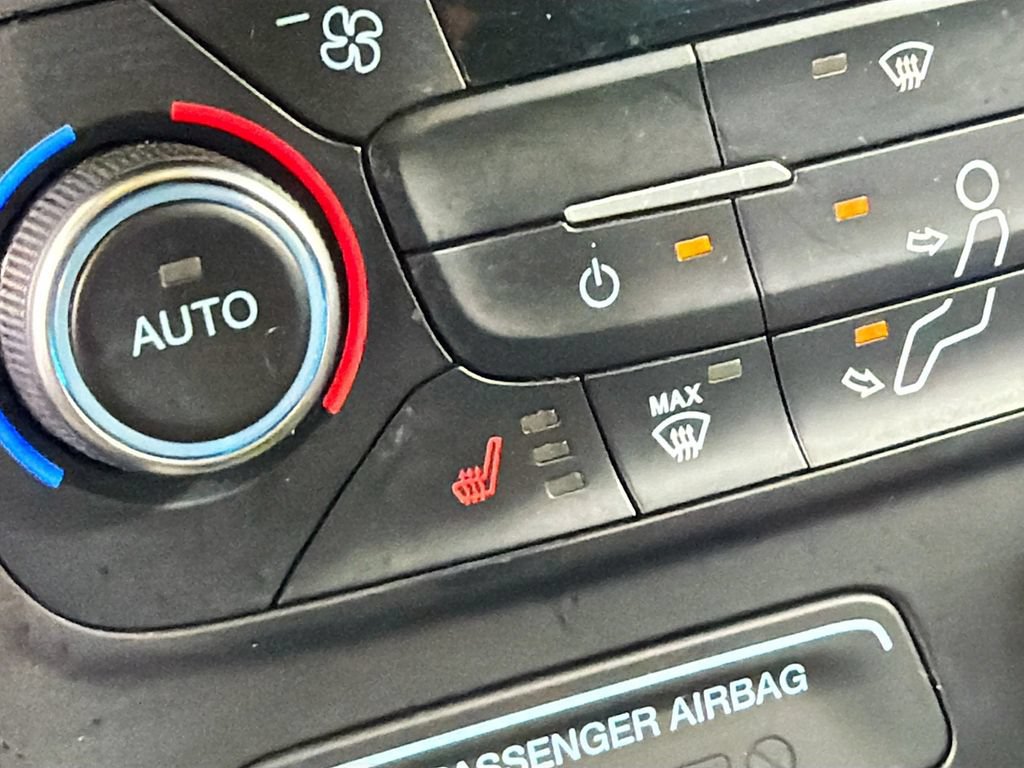 Used 2017 Ford Escape SE w/ SE Cold Weather Package FWD image 20
