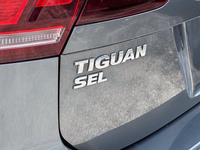 Used 2018 Volkswagen Tiguan SEL AWD/4WD image 12