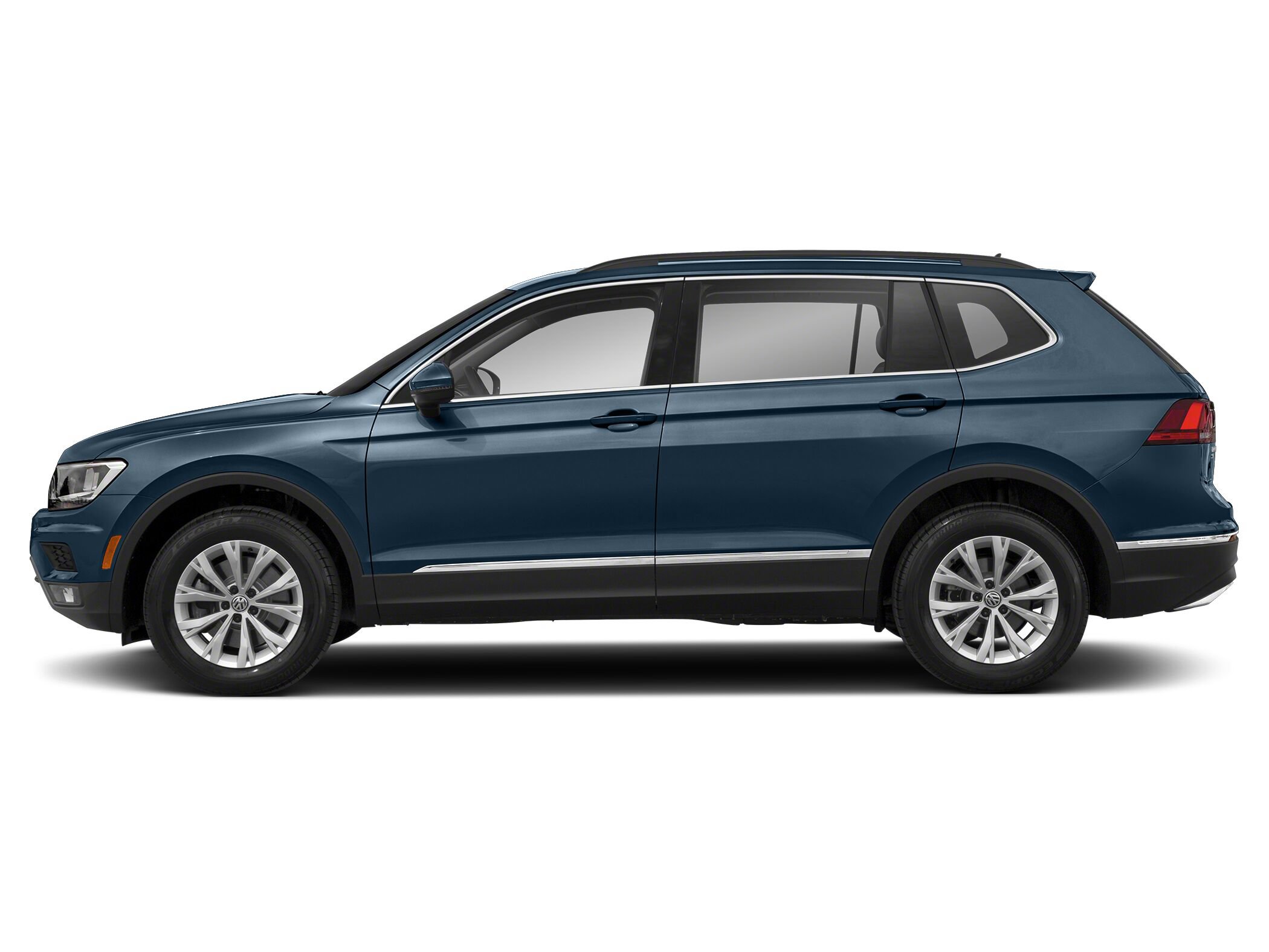 Used 2020 Volkswagen Tiguan SE w/ Panoramic Sunroof Package AWD/4WD image 3