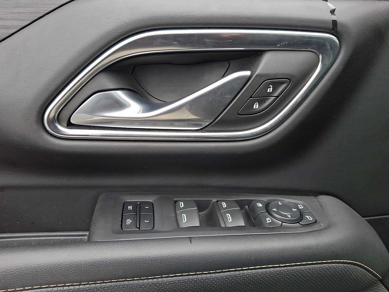 Certified 2023 GMC Yukon XL SLT w/ SLT Premium Package image 14