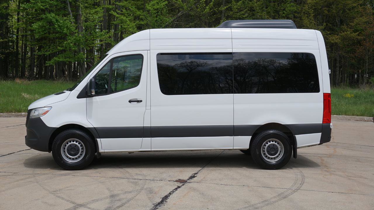 Used 2025 Mercedes-Benz Sprinter 2500 image 2