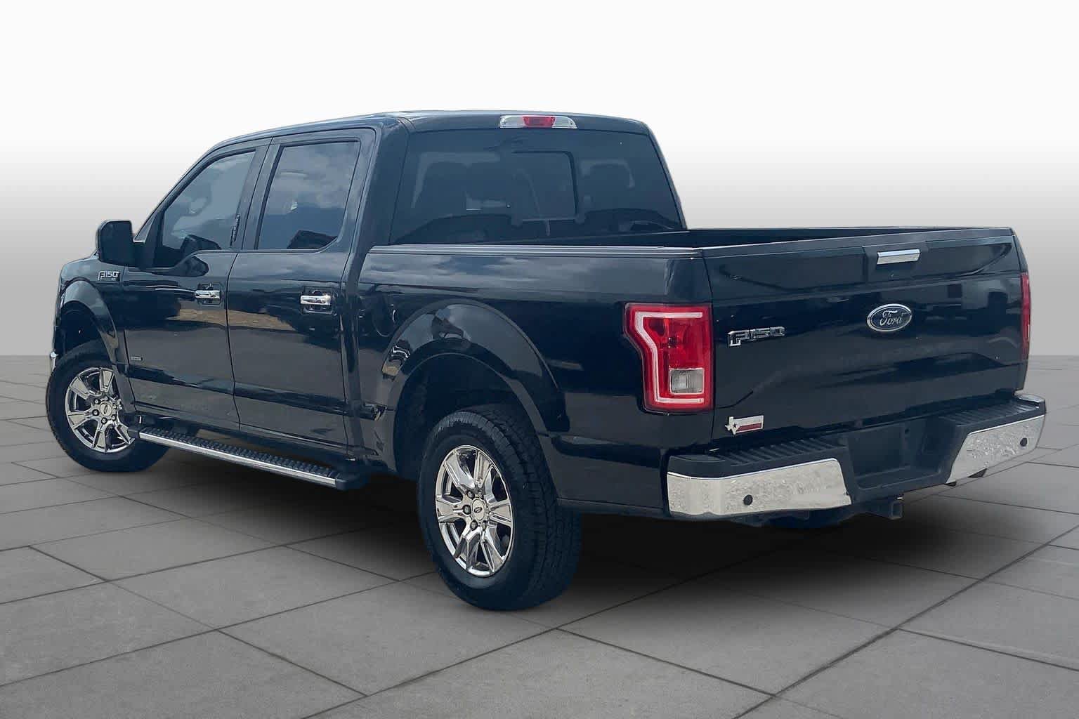 Used 2017 Ford F150 XLT w/ Equipment Group 302A Luxury RWD image 12