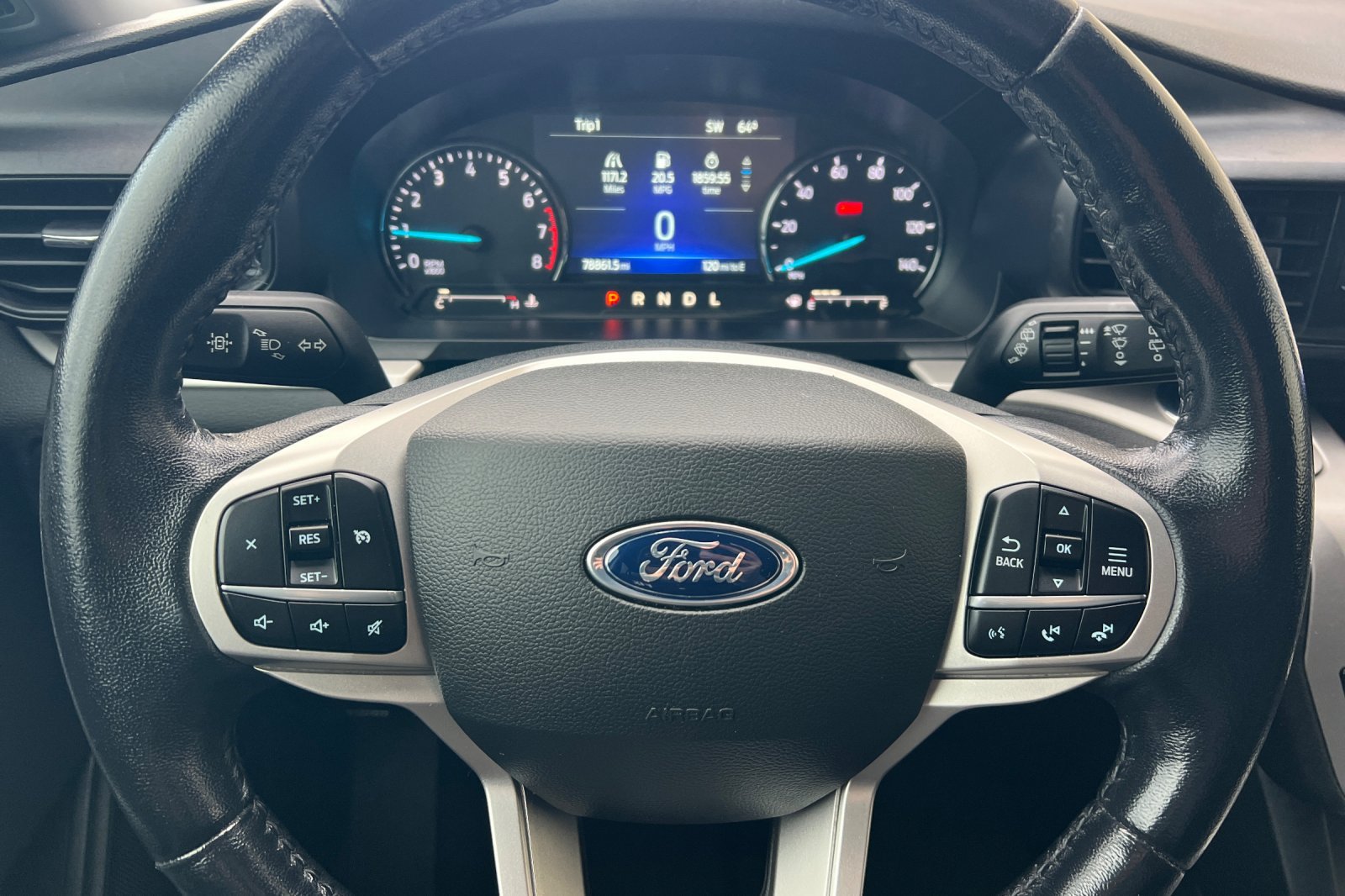 Used 2022 Ford Explorer XLT AWD/4WD image 28