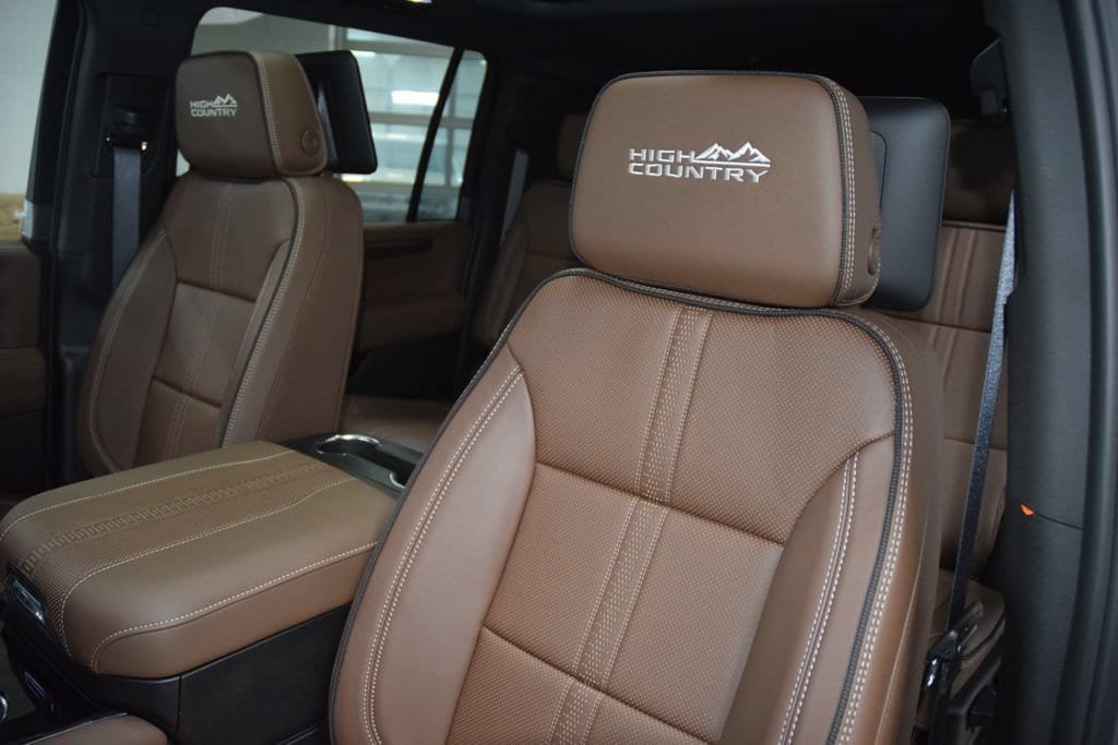 New 2026 Chevrolet Suburban High Country AWD/4WD image 42